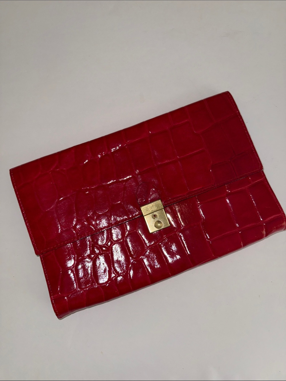 80s Vintage Red Croc Embossed Patent Leather Foldover Clutch Gold Push Lock Red